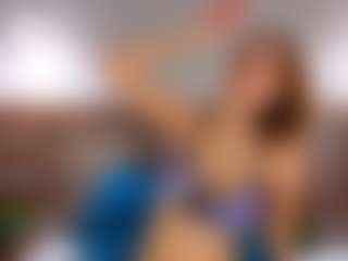 Live cam show with EvaLeester - Role Play on CamClone