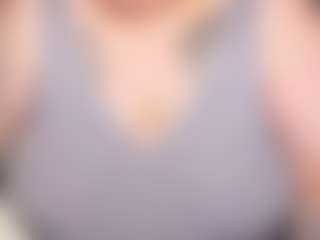 Live cam show with Sew - Twerking on Dolls Live