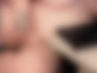 Live cam show with Sew - Red Hair on CamClone