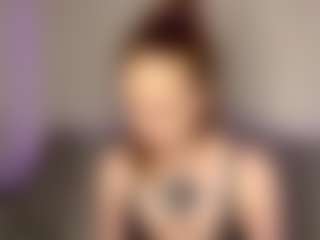 Live cam show with ArlaMarusarz - Facial on Camsoda