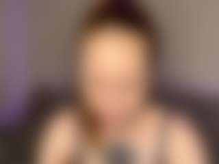 Live cam show with ArlaMarusarz - Domination on AdultVida.com
