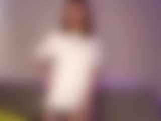 Live cam show with ArlaMarusarz - Thin on SquirtSoMuch