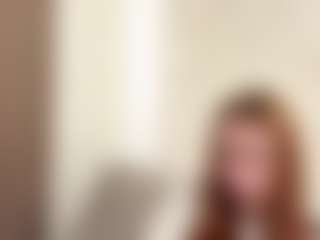 Live cam show with ArlaMarusarz - Facial on Camsoda