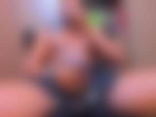 Live cam show with Chocolateexotic - Handjob on liverealitysex.com