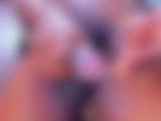 Live cam show with Chocolateexotic - Car on CamSodaAdn
