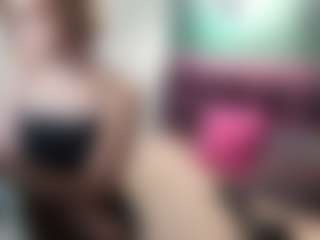 Live cam show with EmmaEthereal - Naughty on fapnchat