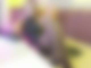 Live cam show with EmmaEthereal - Camel Toe on Camming Site