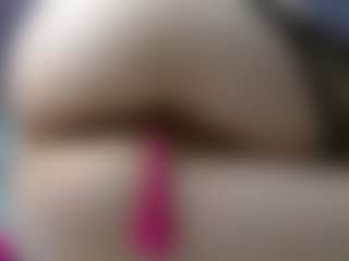 Live cam show with BeaDoll - MILF on Mixed Magazine Live