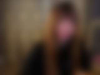 Live cam show with Sade - Blonde Hair Petite on sexytreat.net