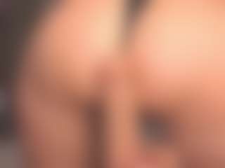 Live cam show with Avrora-Mars - Milk on Gym Cam Girls
