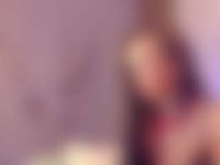 Live cam show with Avrora-Mars - Mature on Stripli.com