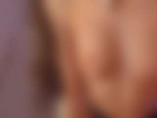 Live cam show with Avrora-Mars - Upskirt on Sweet Sext