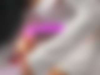 Live cam show with Avrora-Mars - Upskirt on Free Soda