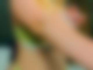 Live cam show with DaryanaGray - Smoking on liverealitysex.com