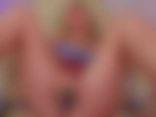 Live cam show with DaryanaGray - Double Penetration on UwU Esports