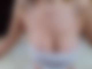 lunacaams's Live Sex Cam Show