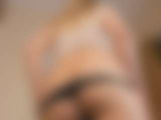 Live cam show with NectarWink - Green Eyes on Hubzter Live