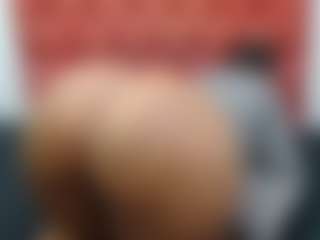 Live cam show with LolaTwerksXX - Ebony on Camsoda