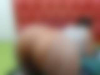 Live cam show with LolaTwerksXX - Ebony on Camsoda