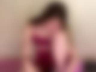 Live cam show with Elisabet - Hairy Pussy on AdultVida.com