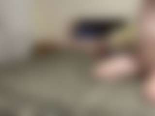 Live cam show with Elisabet - Green Eyes on Camsoda