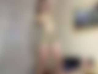 Live cam show with Elisabet - Hairy Pussy on madthumbs