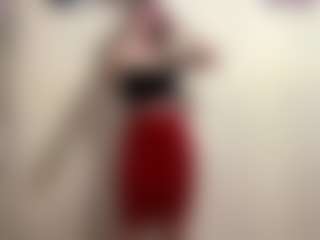 Live cam show with Elisabet - Striptease on madthumbs