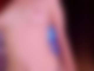 Live cam show with StacyWatts - Green Eyes on liverealitysex.com