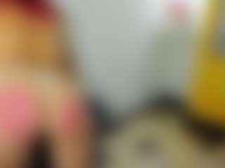 Live cam show with Briana-kimm - Roll on xplaylive.com