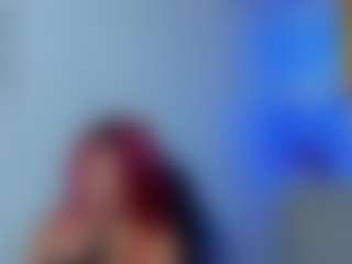 Live cam show with Briana-kimm - Ebony Petite on Camsoda