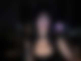Live cam show with obeycarrienoona - Blondie on StripNow