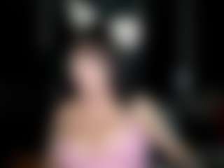 Live cam show with worshipcarrie - Dominant on Sweet Sext