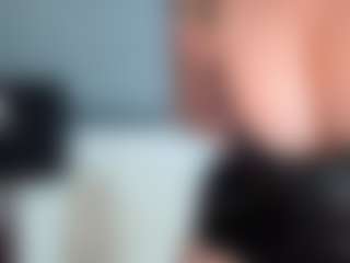 worshipcarrie's Live Sex Cam Show