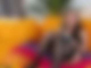 Live cam show with agathaGoddess - Brown Eyes on livesuperchat.net
