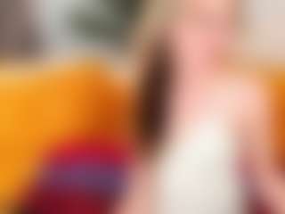 Live cam show with agathaGoddess - Flashing on Camsoda