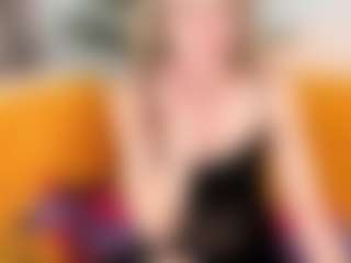 Live cam show with agathaGoddess - Striptease on Camsoda
