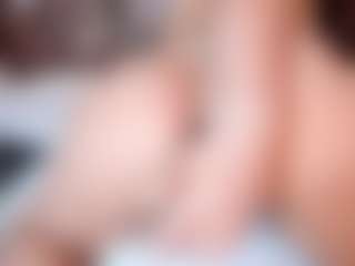 Live cam show with arianarousee - Student on Camsoda