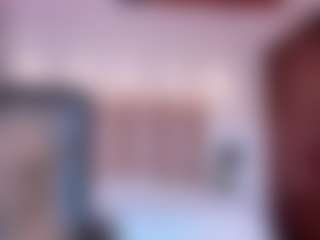 Live cam show with arianarousee - Body Massage on xplaylive.com