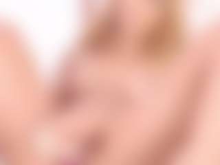 Live cam show with Kendra-Martins - Ebony on camwithhim.com | colombia