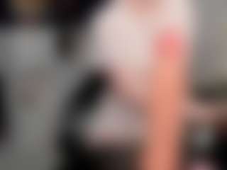Live cam show with QueenMilena - Smoke on Camsoda