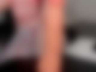 QueenMilena's Live Sex Cam Show