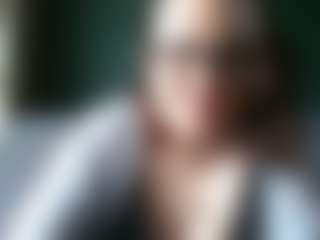 sensualParis's Live Sex Cam Show