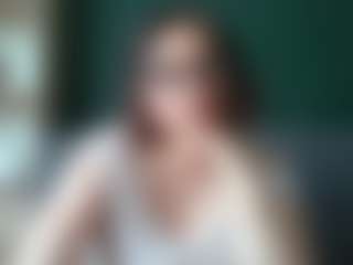 sensualParis's Live Sex Cam Show