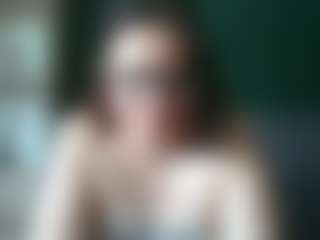 sensualParis's Live Sex Cam Show