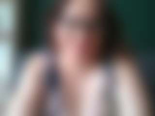 sensualParis's Live Sex Cam Show
