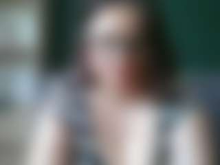 sensualParis's Live Sex Cam Show