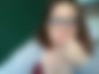 sensualParis's Live Sex Cam Show
