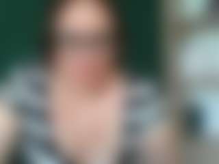 sensualParis's Live Sex Cam Show