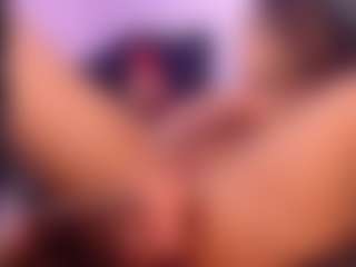 VeroSuit's Live Sex Cam Show