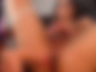 VeroSuit's Live Sex Cam Show